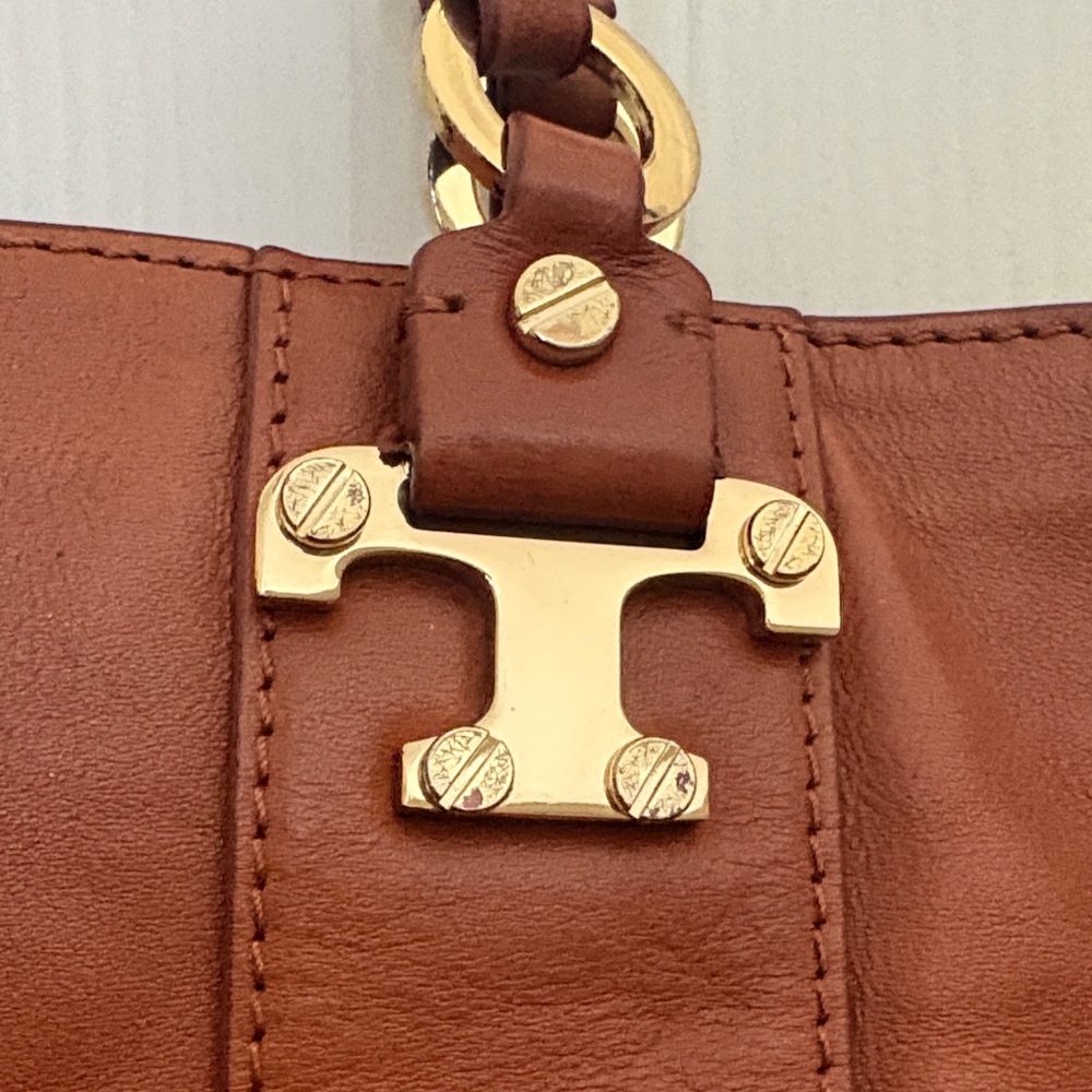 Vintage Tory Burch Cognac Leather Tote with Gold Hardware - Picture 4 of 11